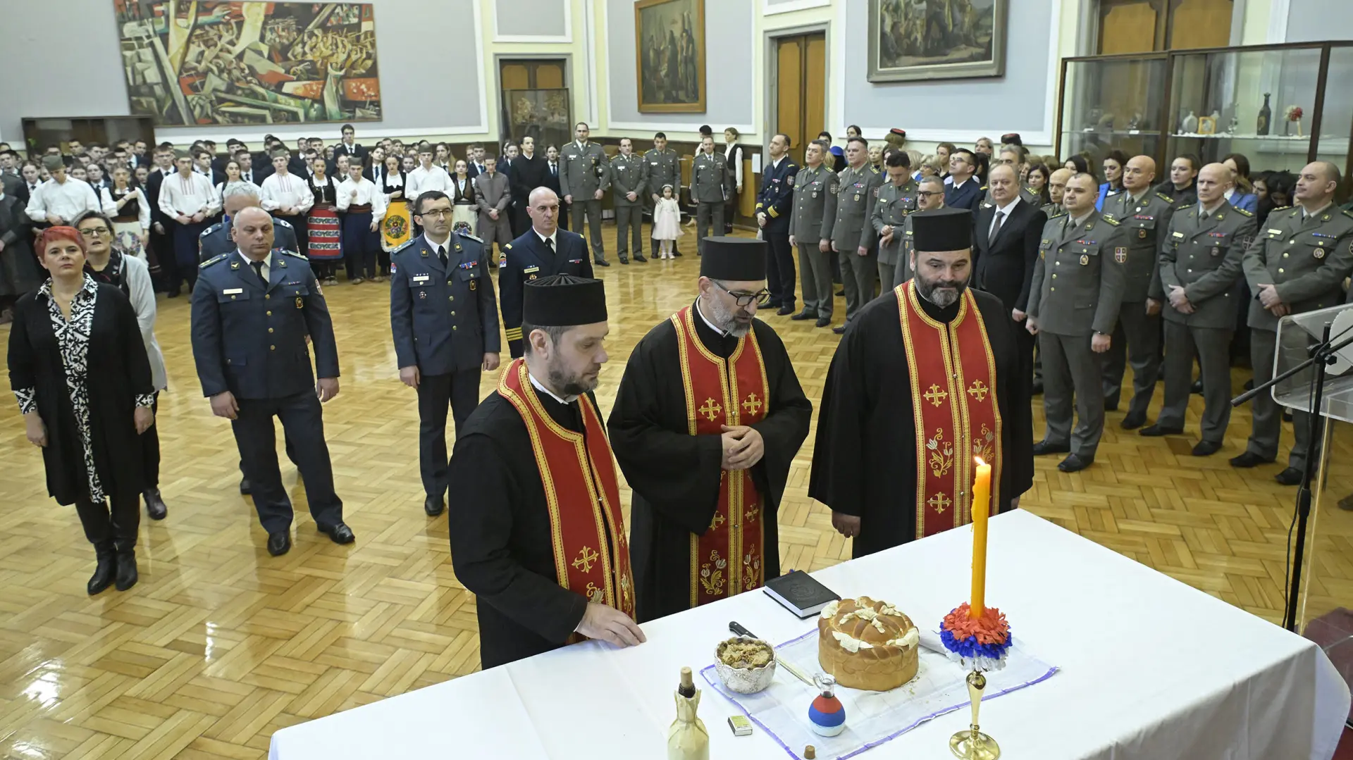 Vojne škole Obeležile Savindan: Blagosiljano žito I Prerezan Slavski Kolač